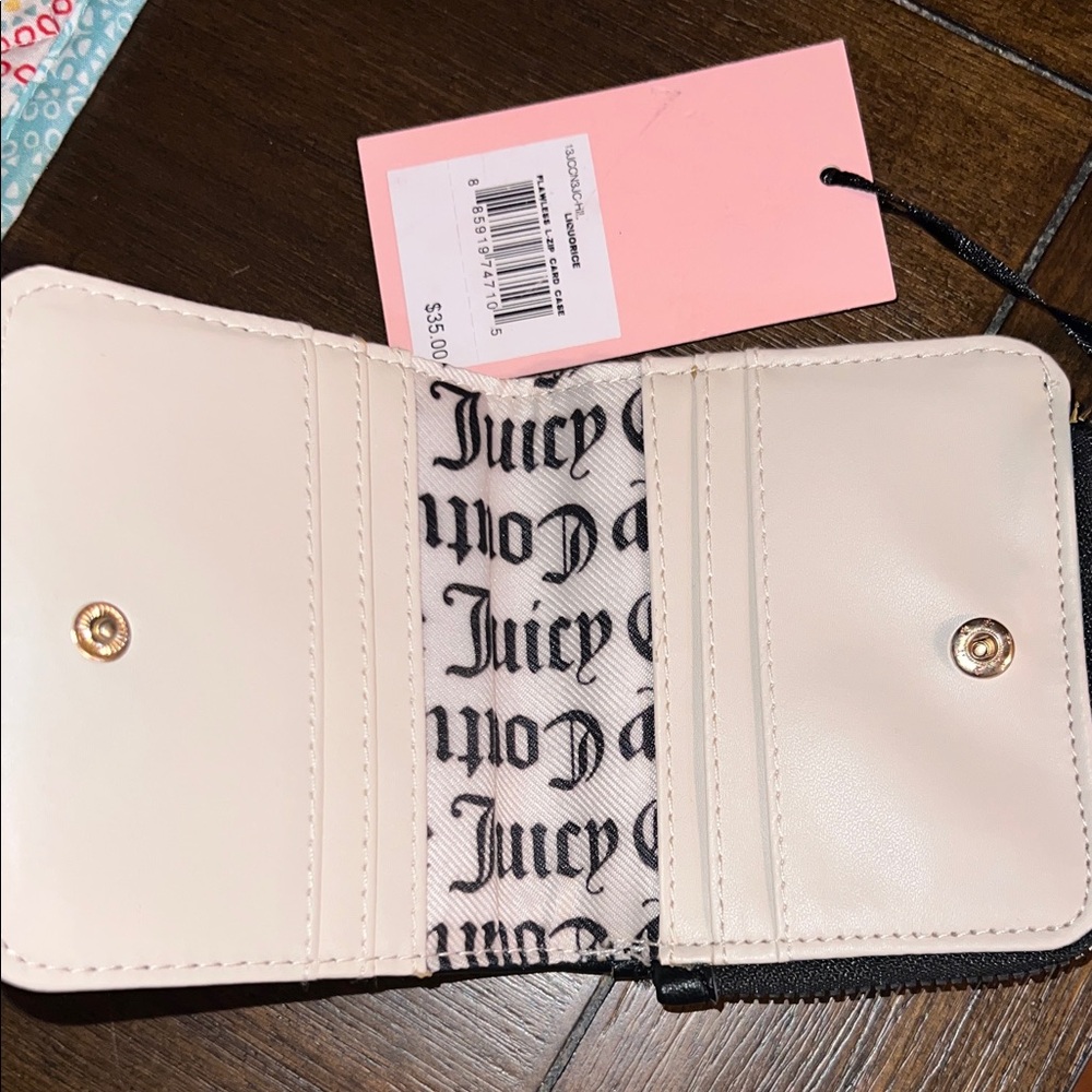 Juicy Couture Black Heart Quilted Wallet - Picture 3 of 3